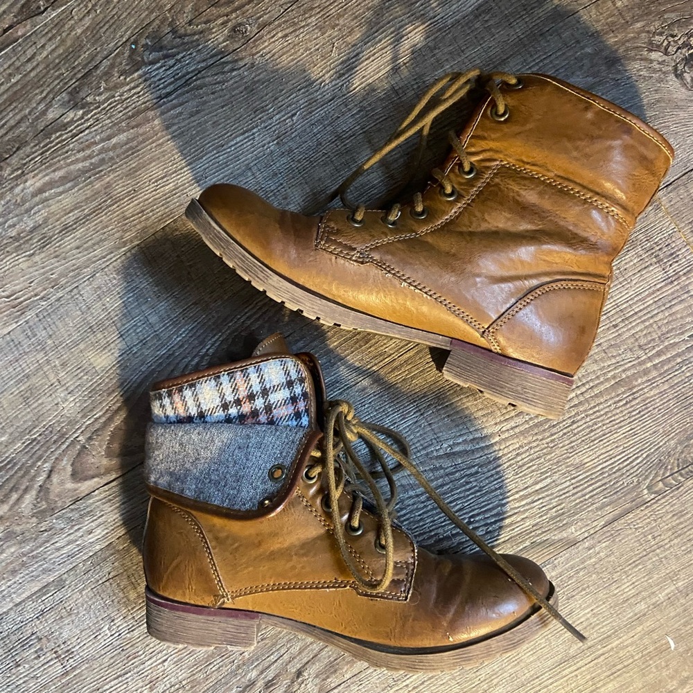 Rock & Candy Girls Brown Combat Boots Size 5.5